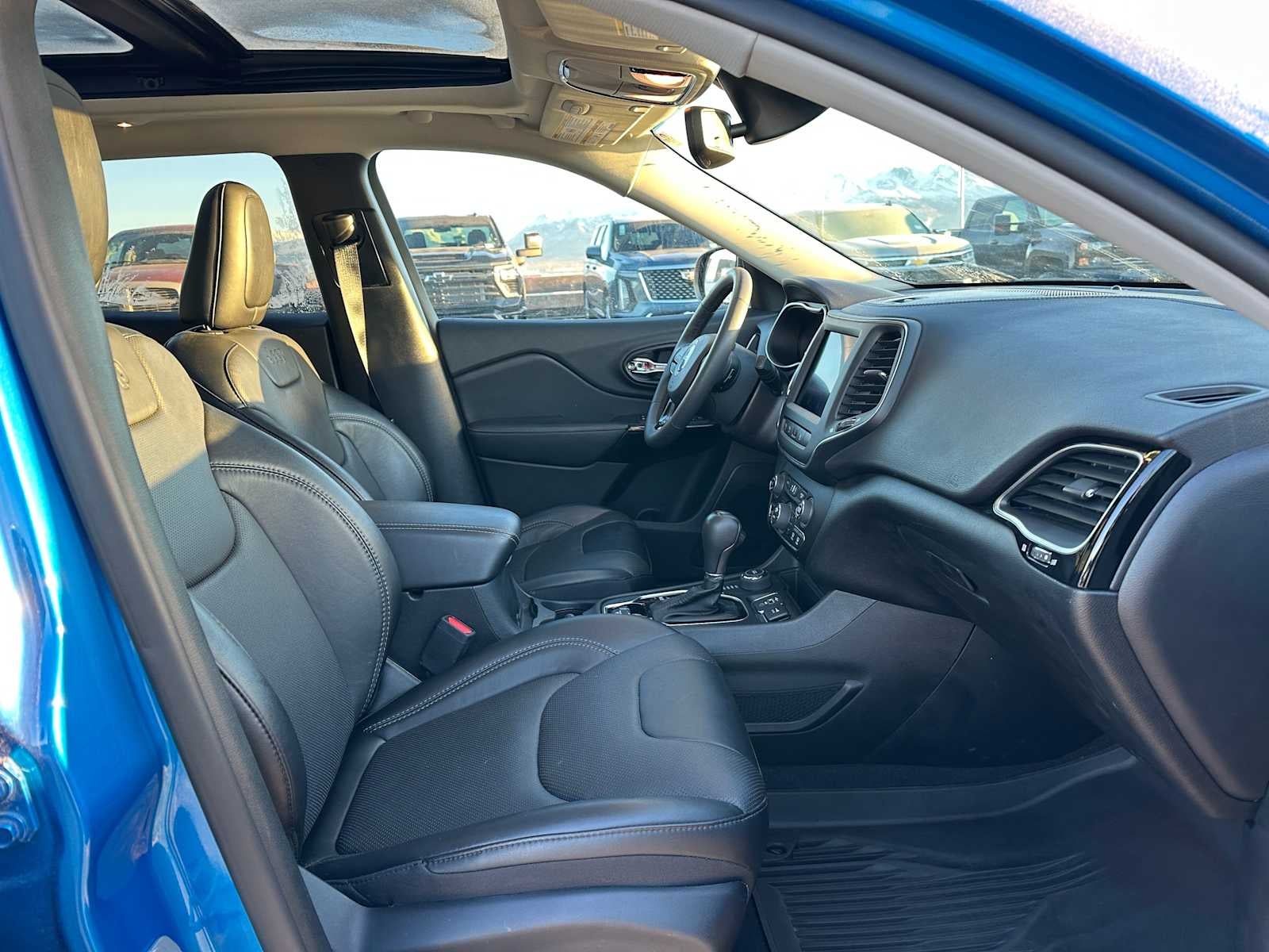 2023 Jeep Cherokee Altitude Lux