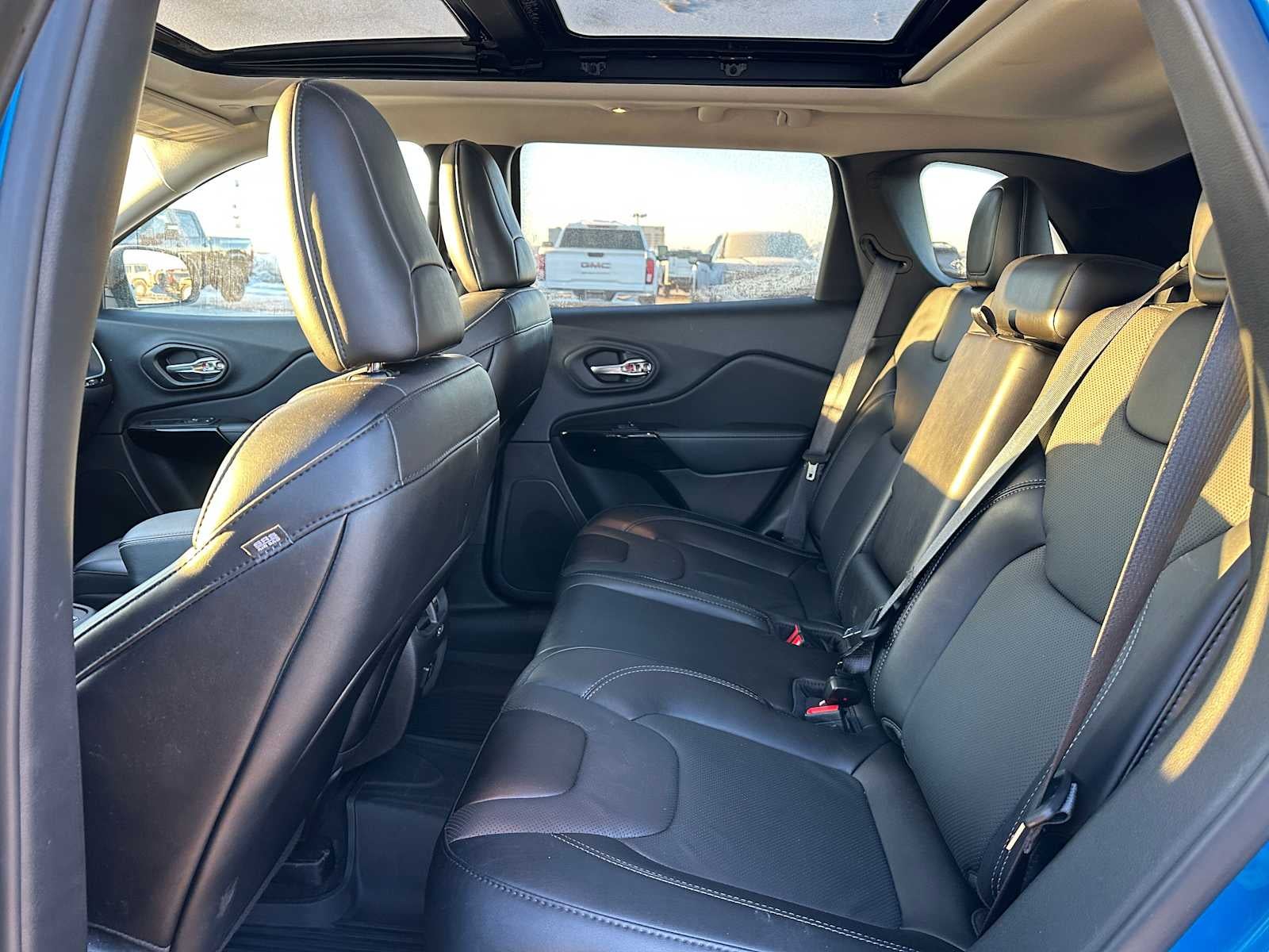 2023 Jeep Cherokee Altitude Lux