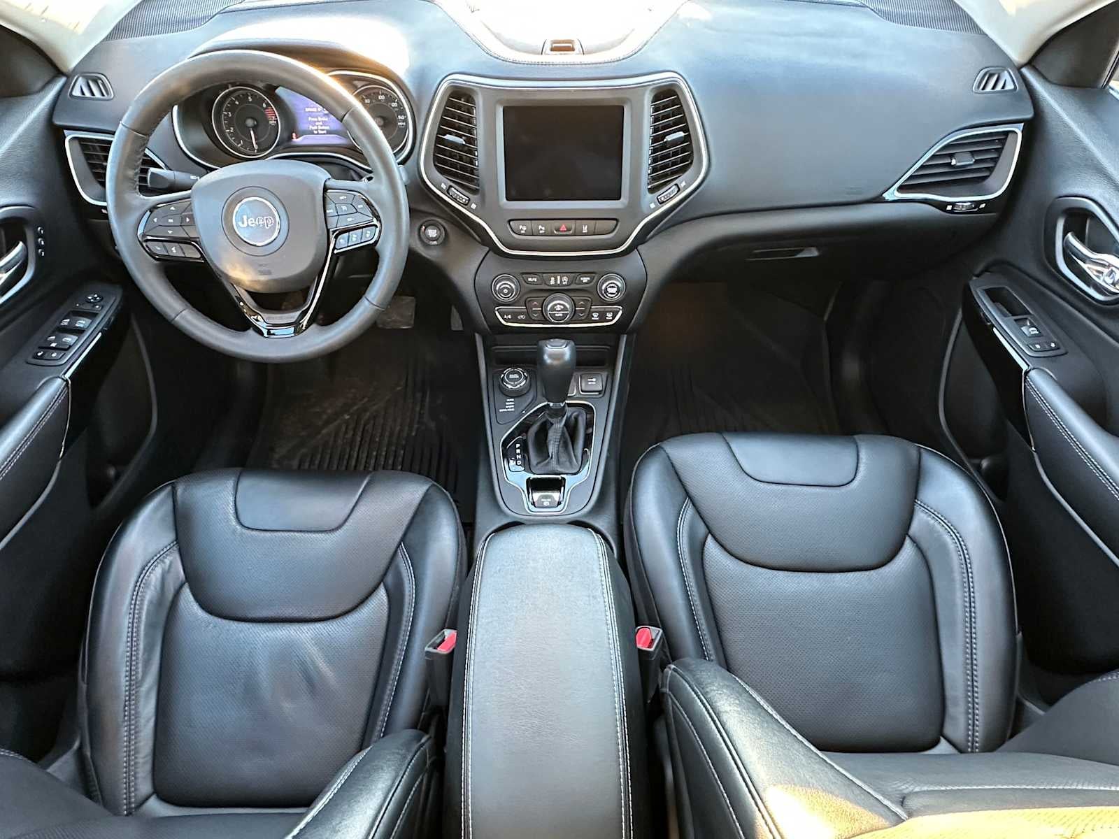 2023 Jeep Cherokee Altitude Lux