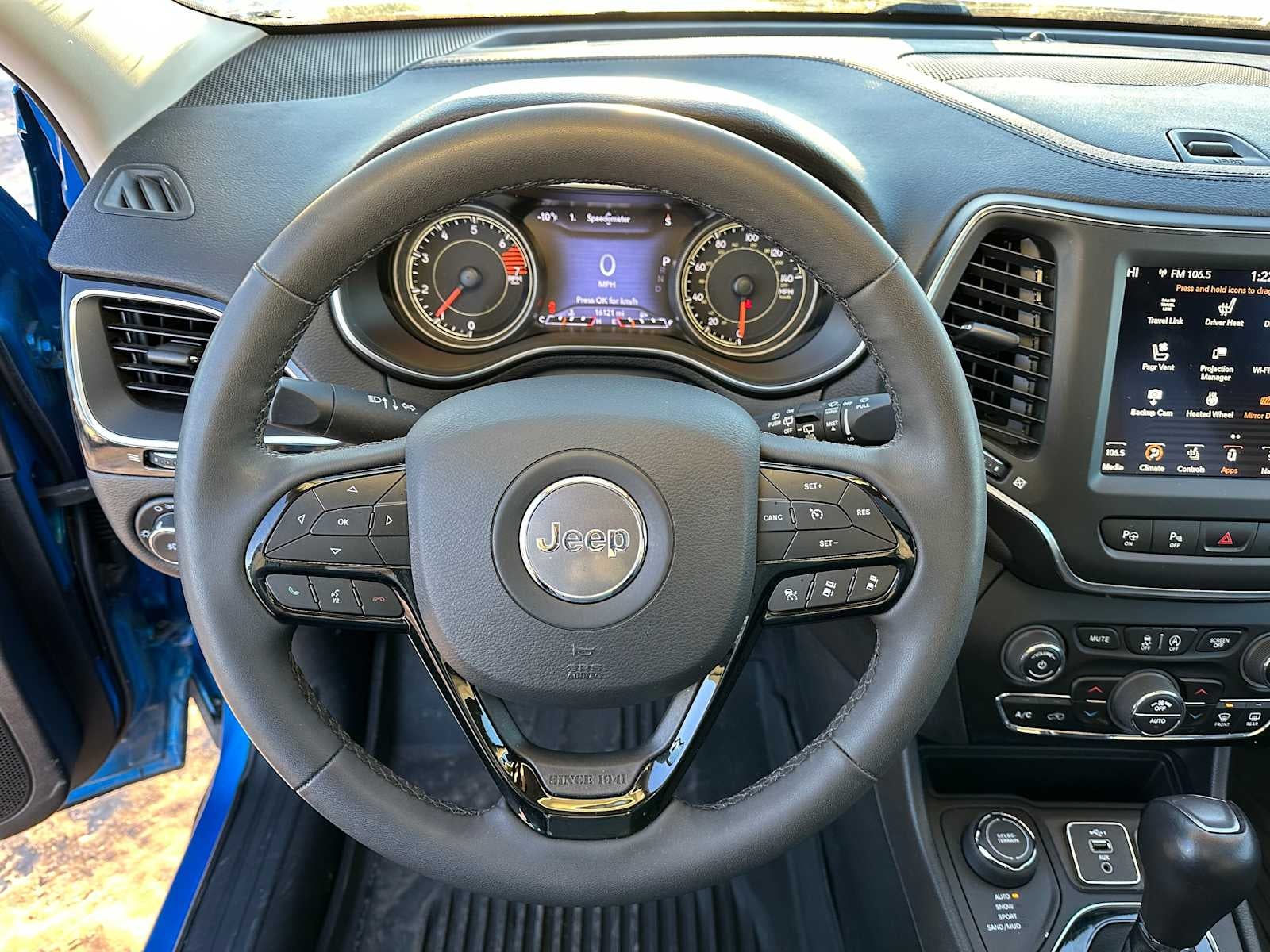 2023 Jeep Cherokee Altitude Lux