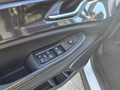 2022 Jeep Grand Cherokee L Laredo 4x4