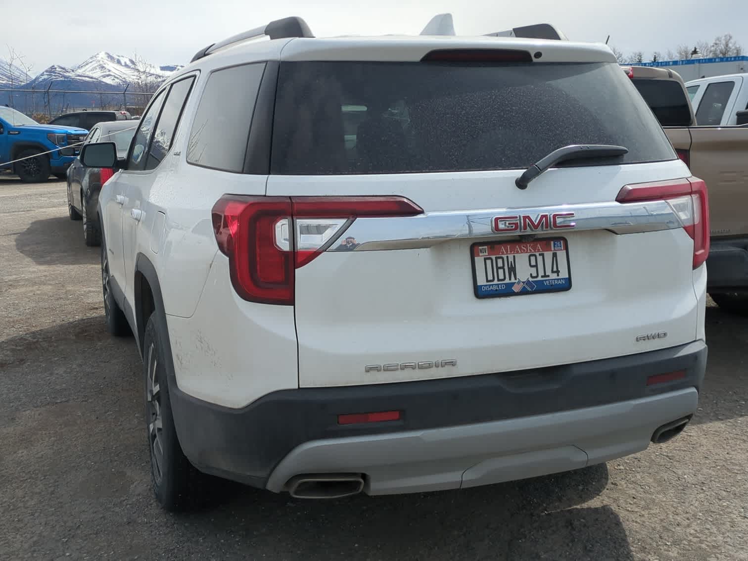 2022 GMC Acadia SLE