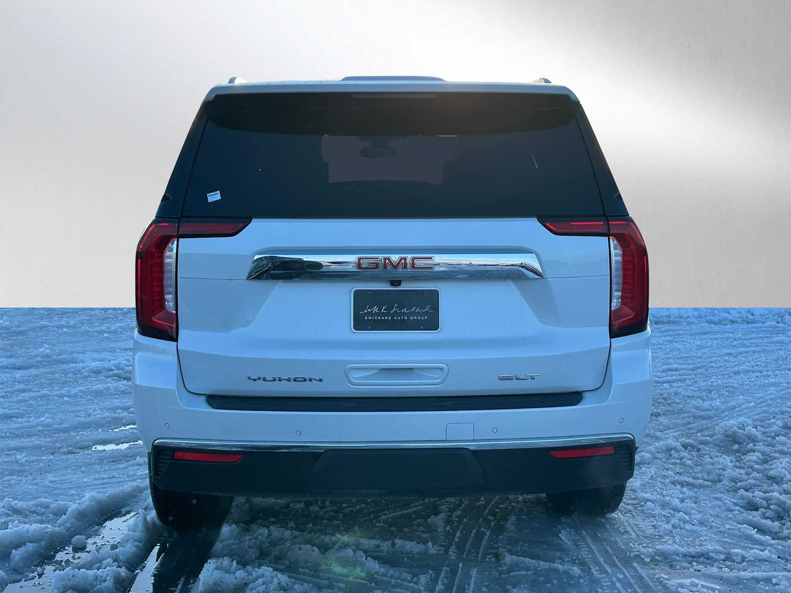 2021 GMC Yukon SLT