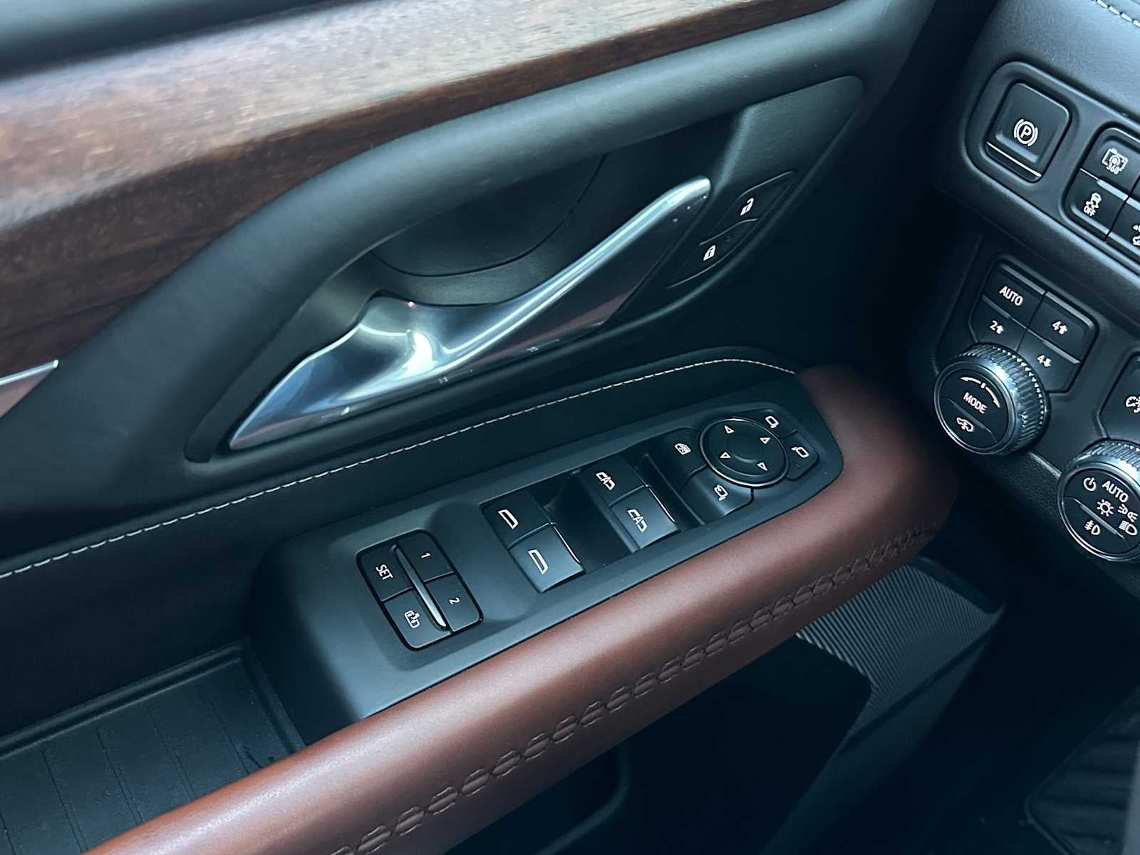 2024 GMC Yukon XL Denali Ultimate