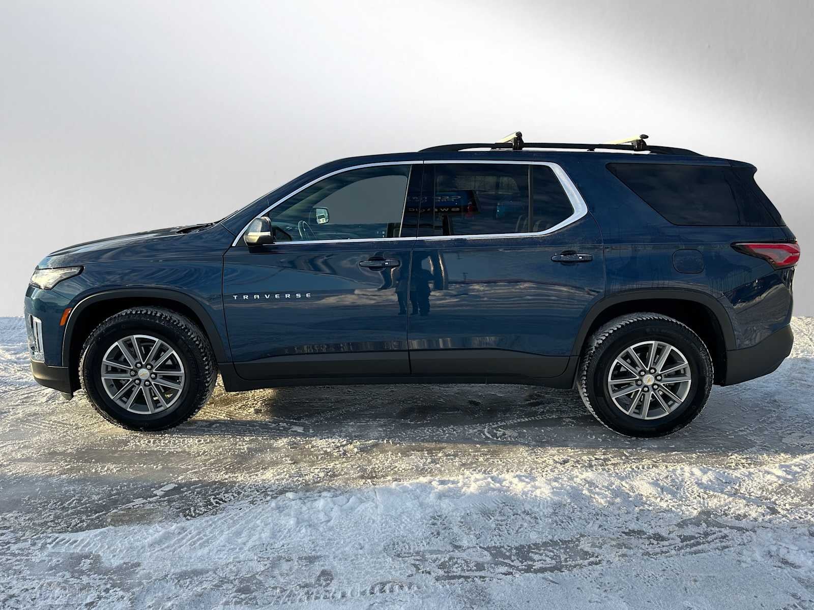 2022 Chevrolet Traverse LT Cloth