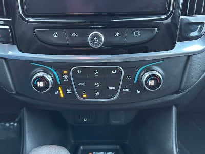 2022 Chevrolet Traverse LT Cloth