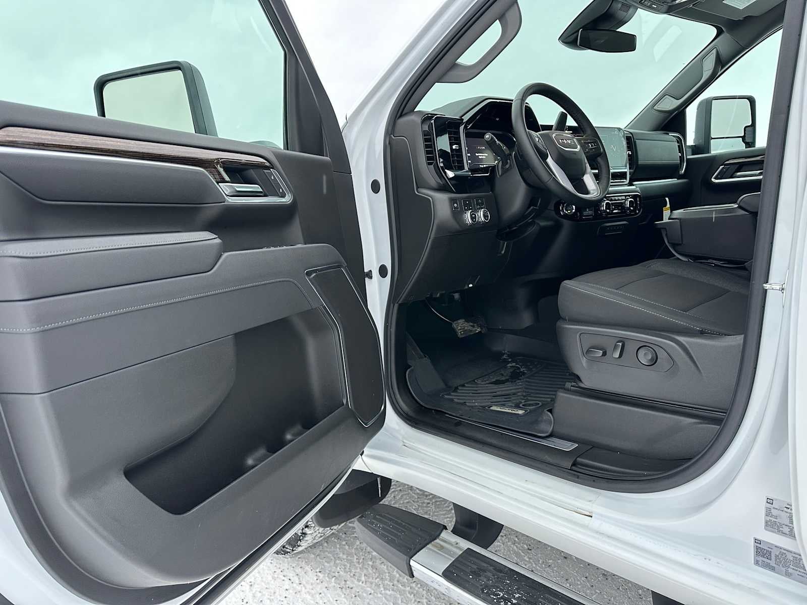 2025 GMC Sierra 2500 HD SLE