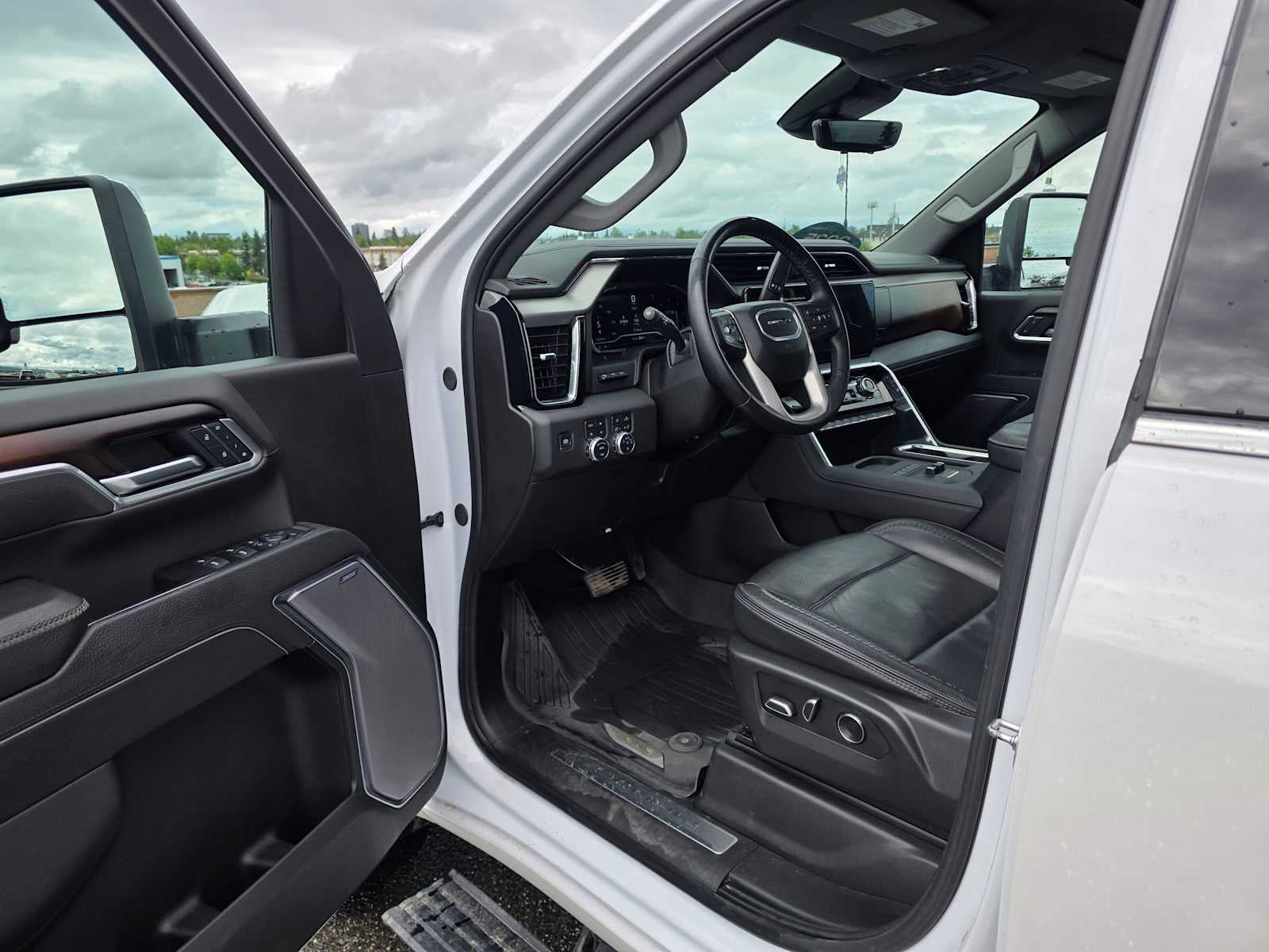 2025 GMC Sierra 2500 HD Denali
