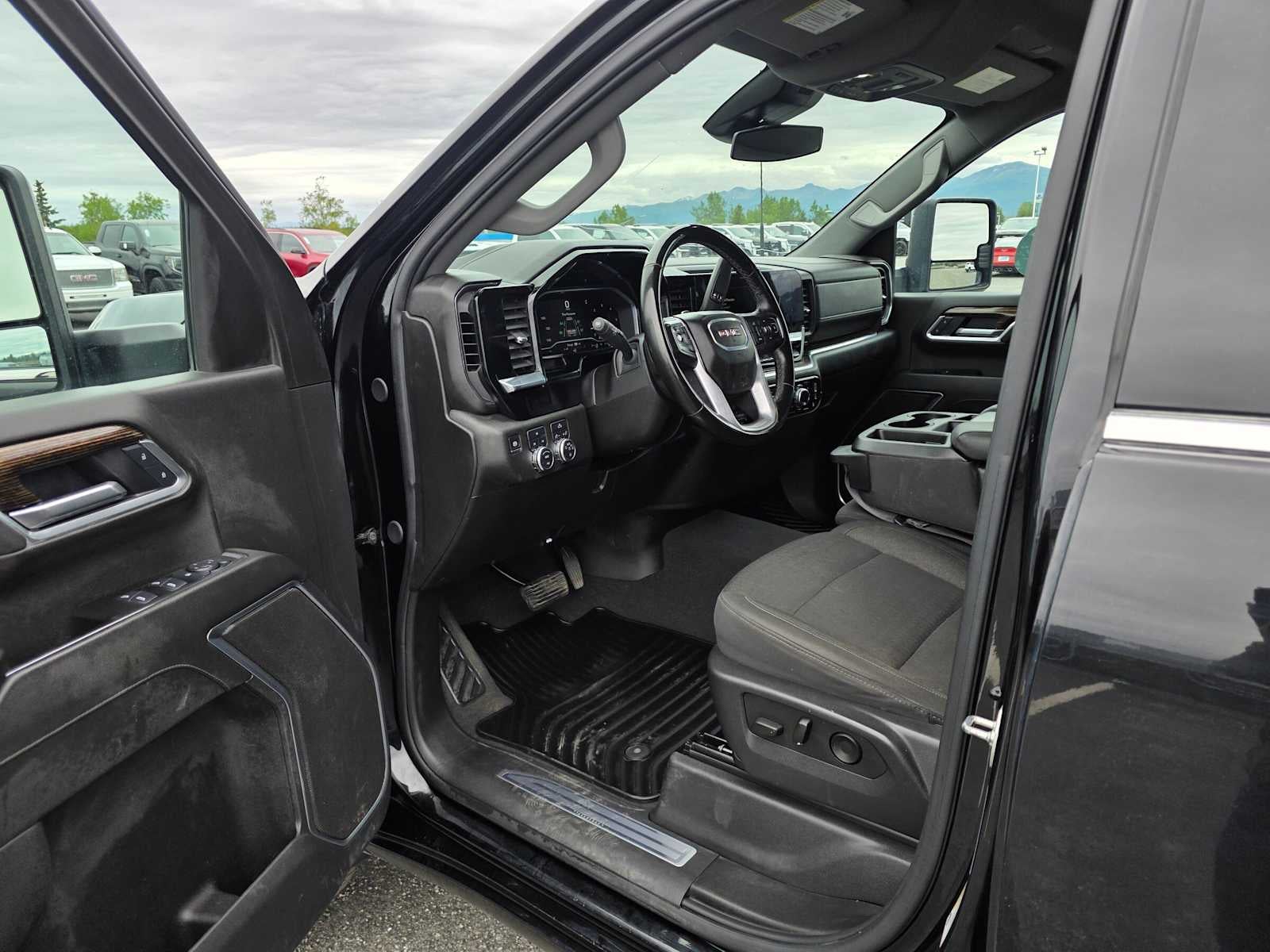 2025 GMC Sierra 3500 HD SLE