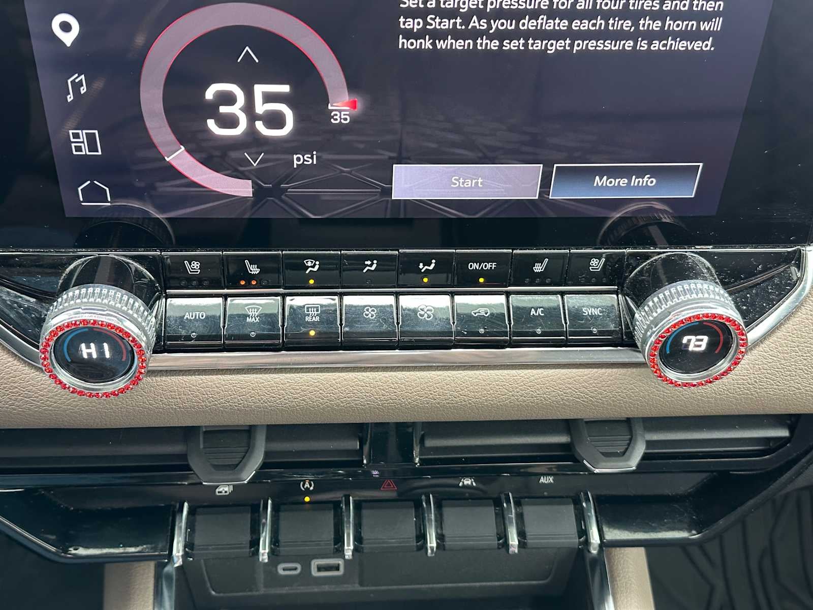 2023 GMC Canyon Denali