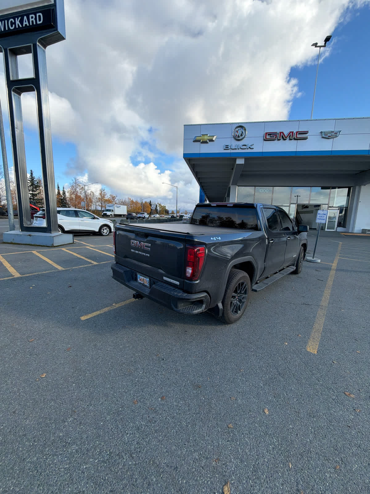 2023 GMC Sierra 1500 Elevation