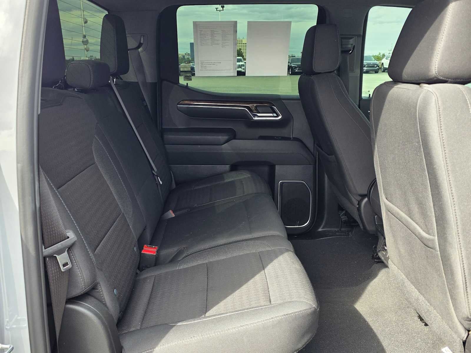 2024 GMC Sierra 1500 SLE