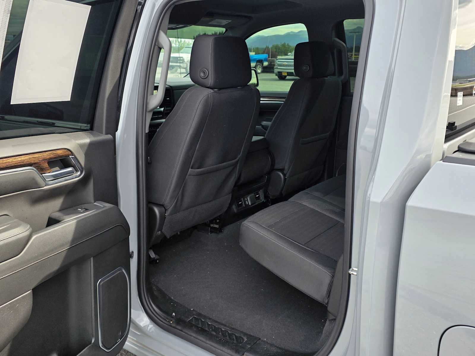 2024 GMC Sierra 1500 SLE