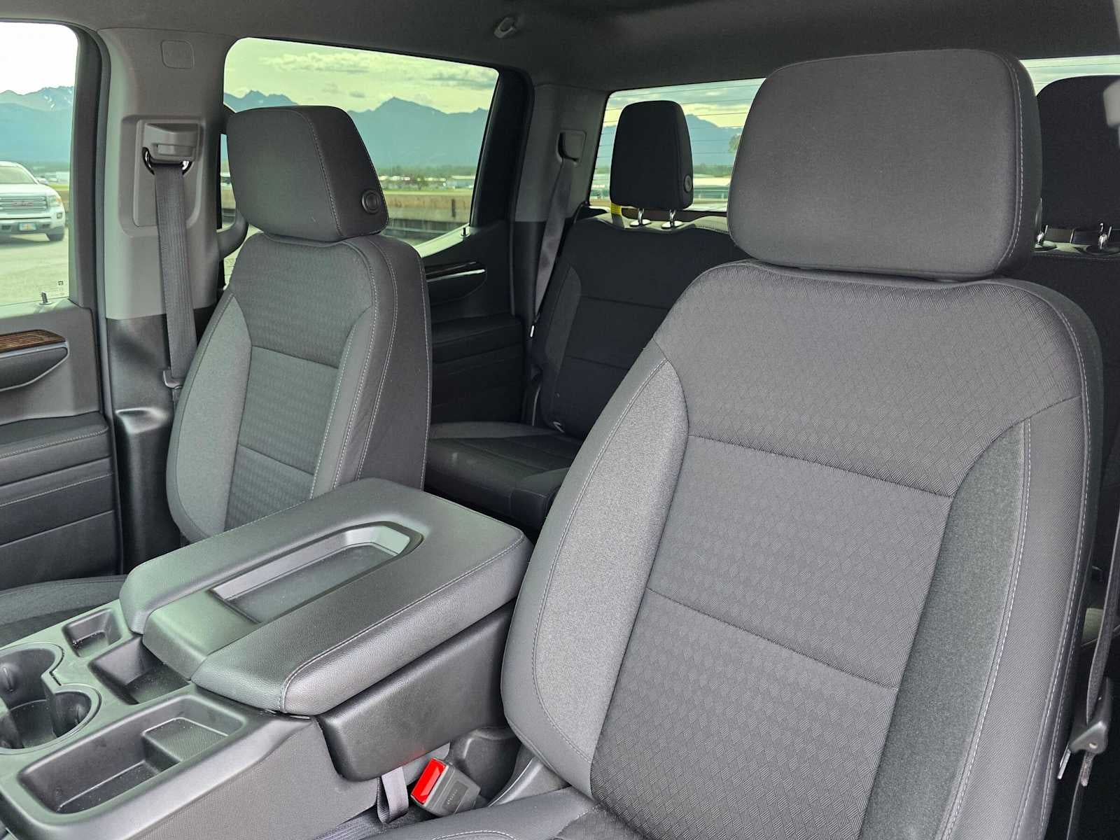 2024 GMC Sierra 1500 SLE