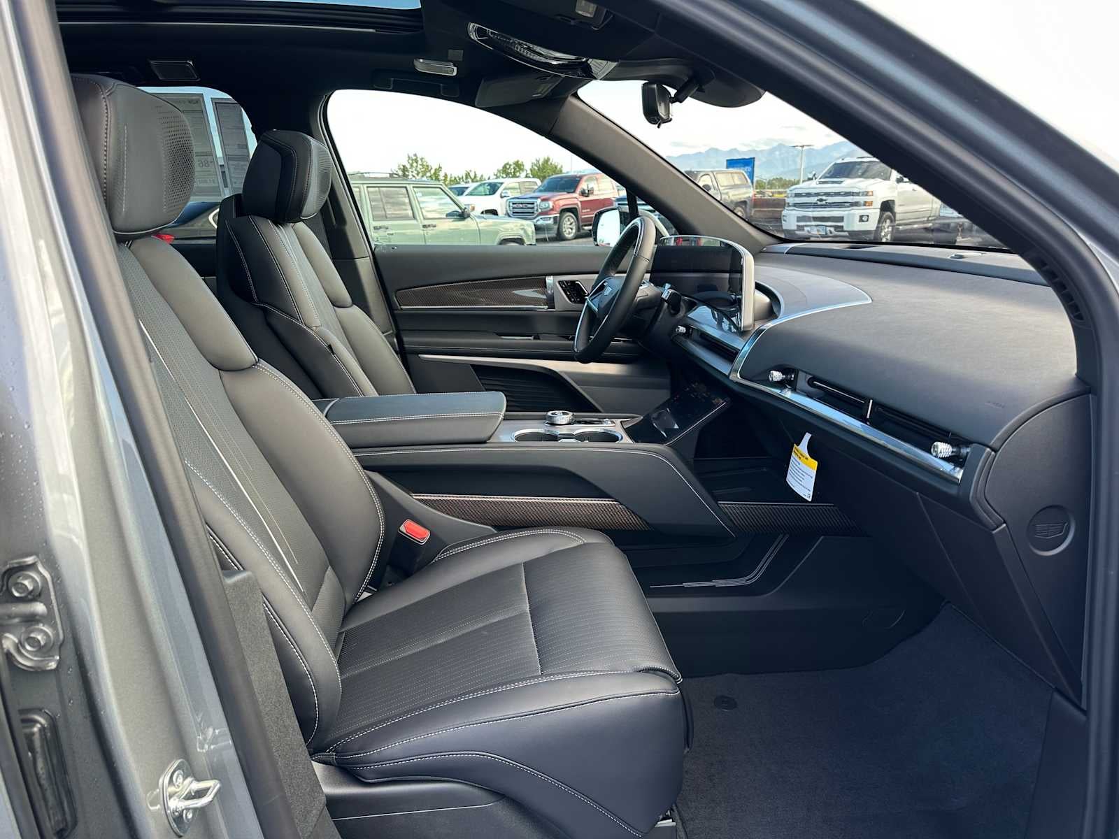 2026 Cadillac VISTIQ Sport