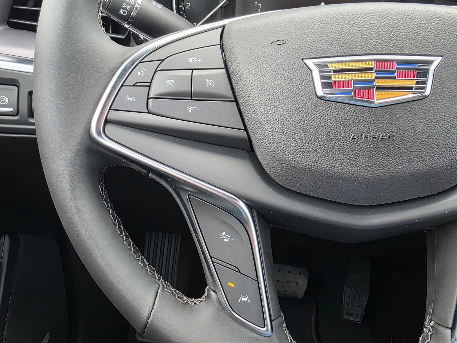 2026 Cadillac XT5 Luxury