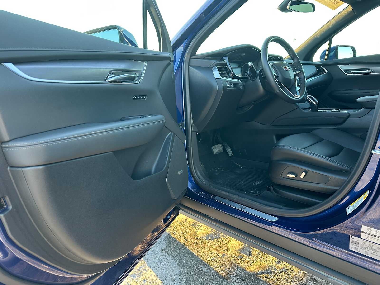 2025 Cadillac XT6 Luxury