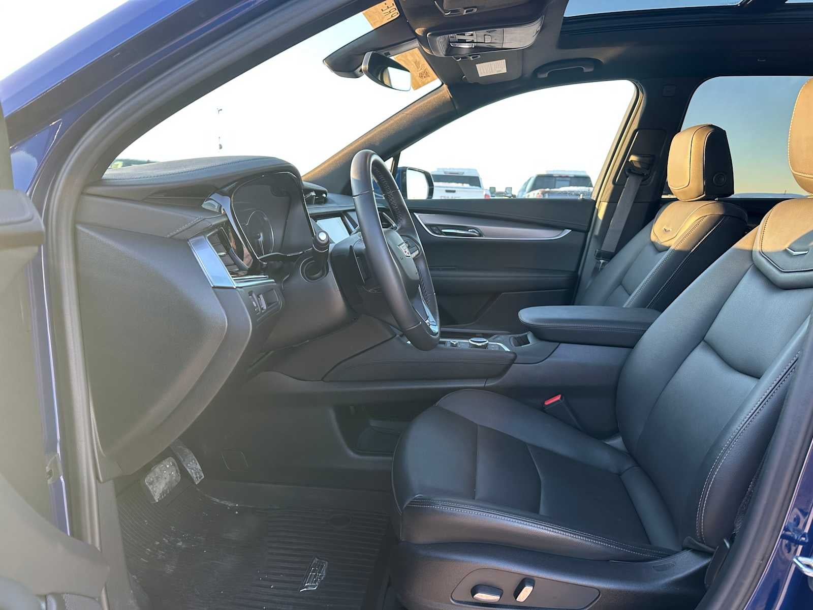 2025 Cadillac XT6 Luxury