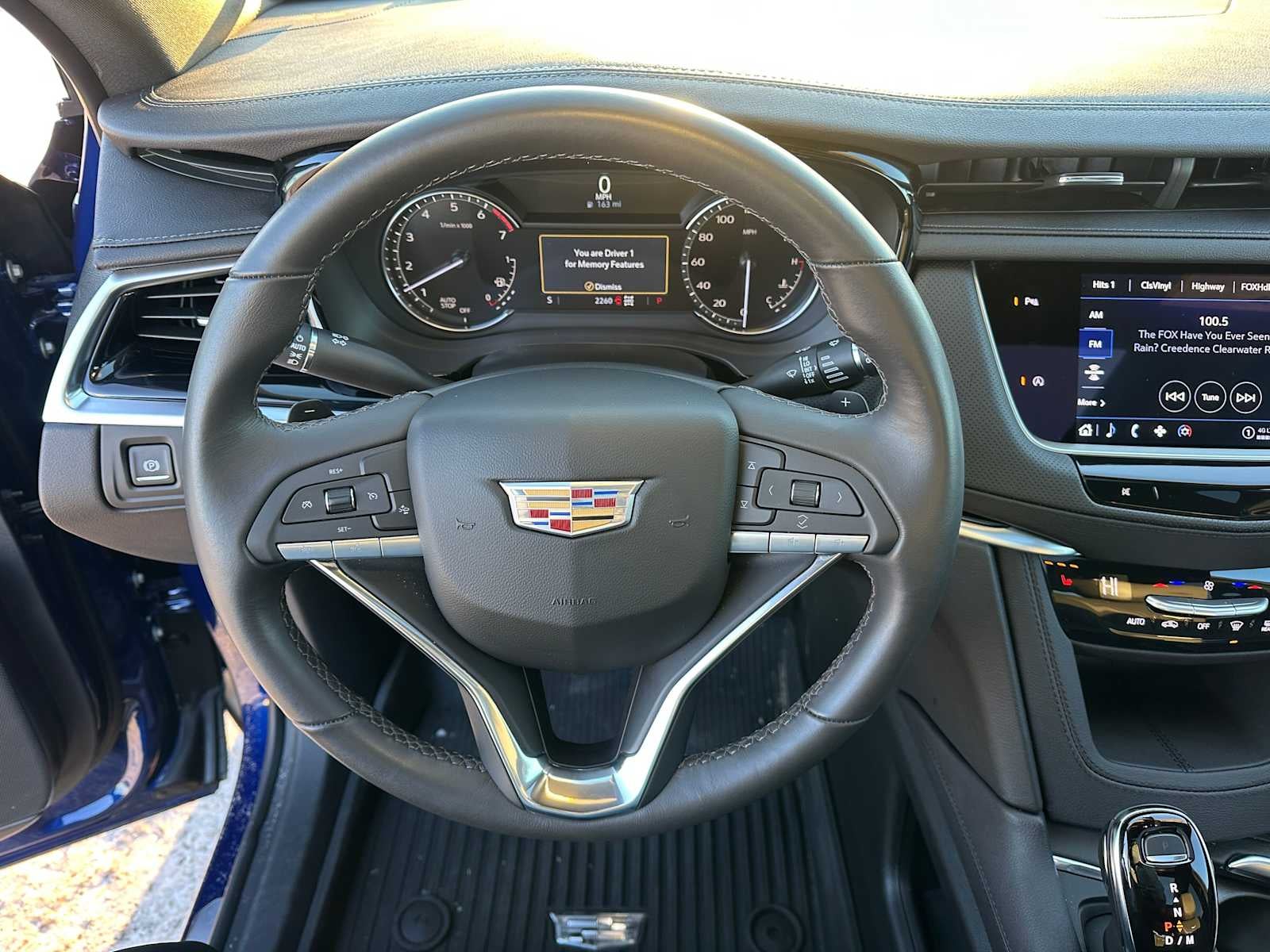 2025 Cadillac XT6 Luxury