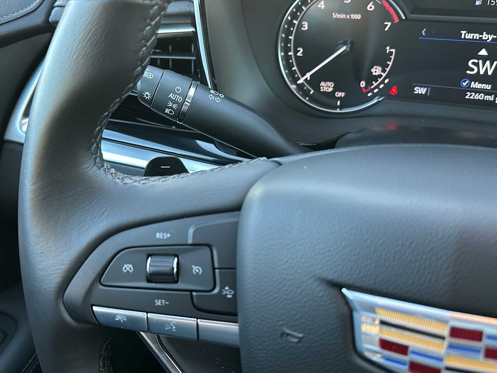 2025 Cadillac XT6 Luxury