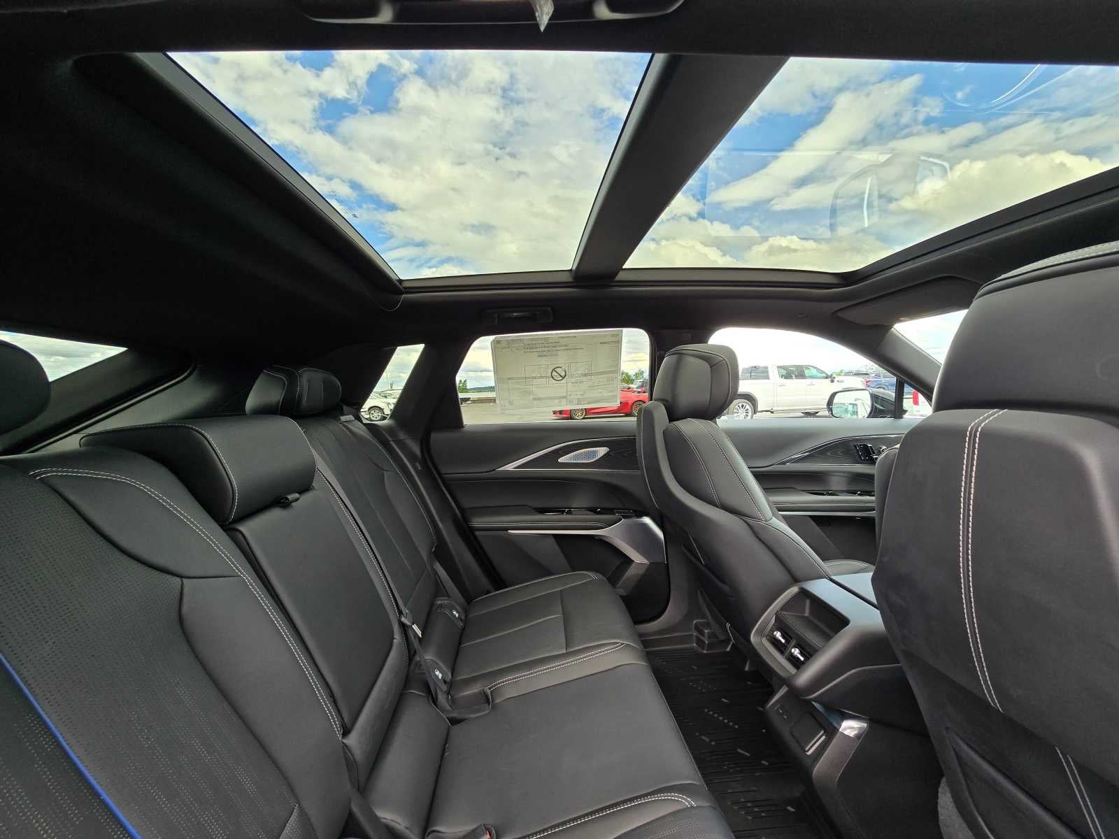 2024 Cadillac LYRIQ Sport 2