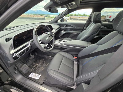 2024 Cadillac LYRIQ Sport 2