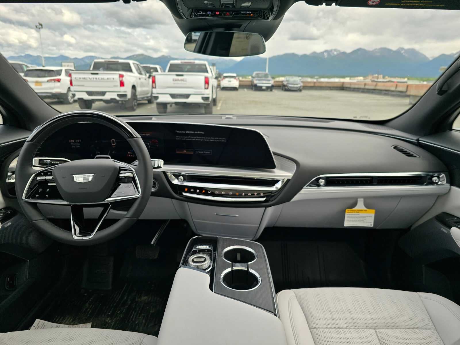 2024 Cadillac LYRIQ Sport 2