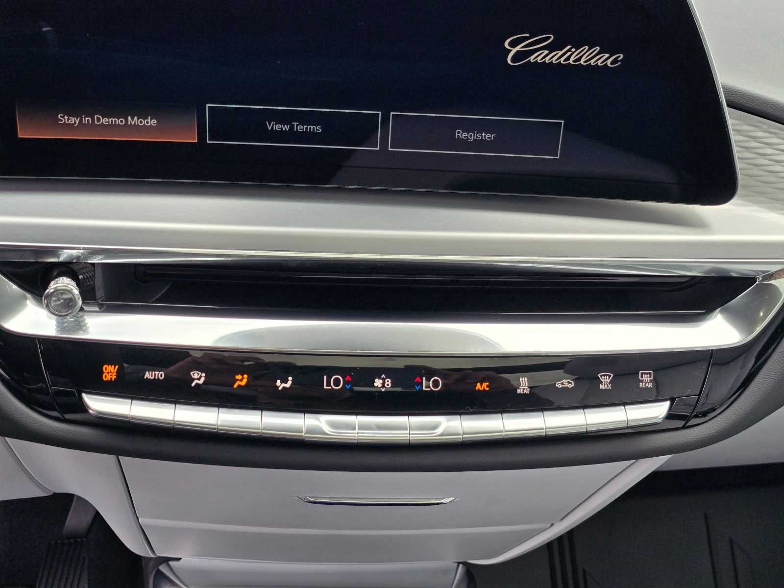 2024 Cadillac LYRIQ Sport 2