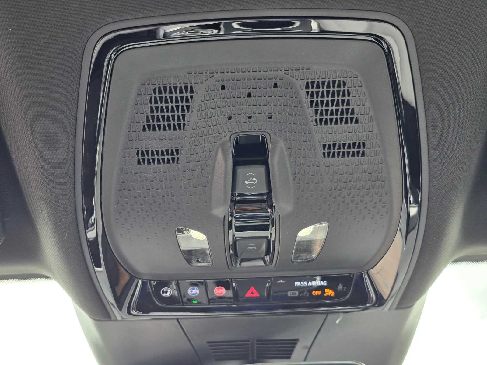 2024 Cadillac LYRIQ Sport 2