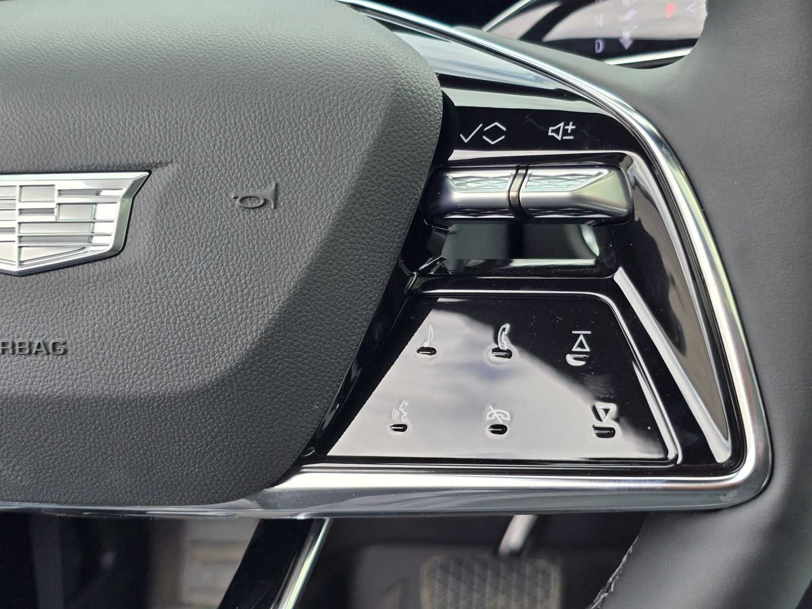 2024 Cadillac LYRIQ Sport 2