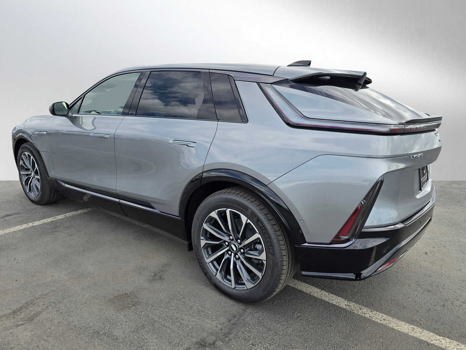 2024 Cadillac LYRIQ Sport 2