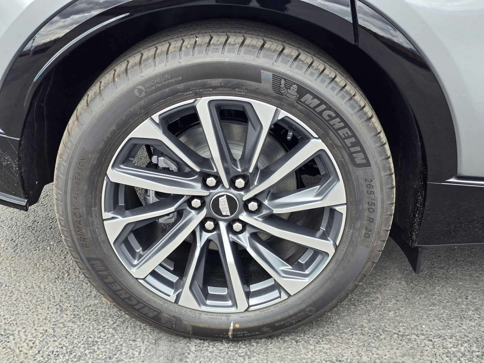 2024 Cadillac LYRIQ Sport 2