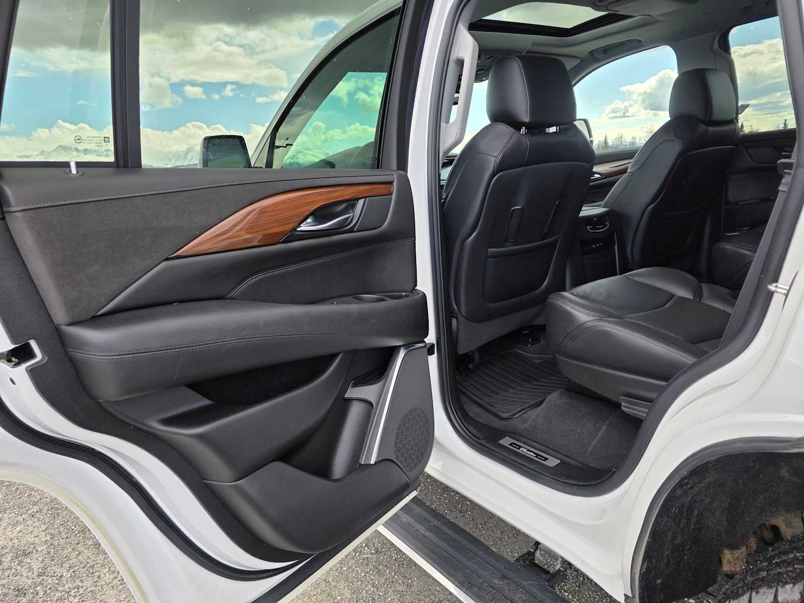 2020 Cadillac Escalade Premium Luxury