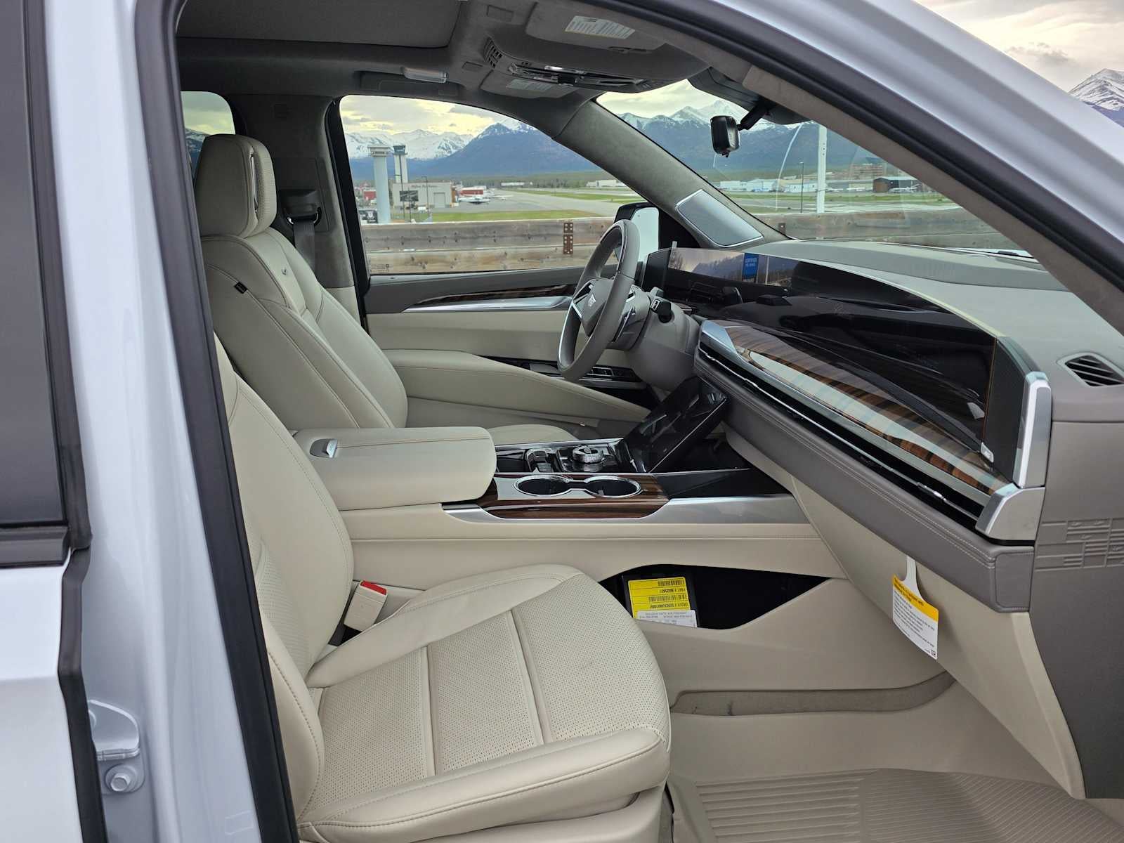2026 Cadillac Escalade ESV Platinum Sport