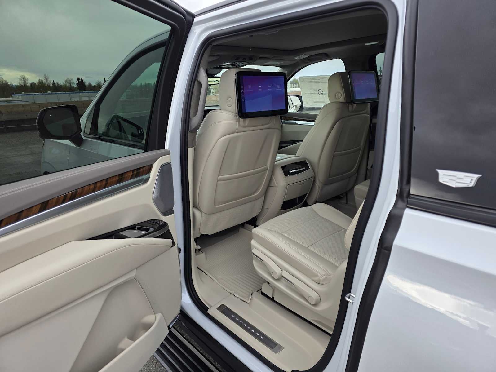 2026 Cadillac Escalade ESV Platinum Sport
