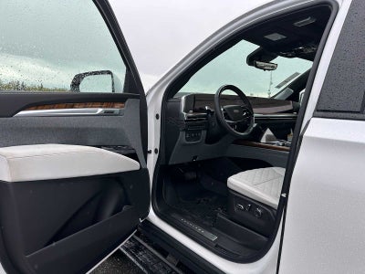 2025 Cadillac Escalade ESV Sport Platinum