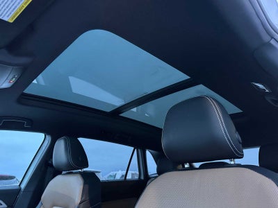 2023 Volkswagen Atlas Cross Sport 3.6L V6 SEL Premium R-Line