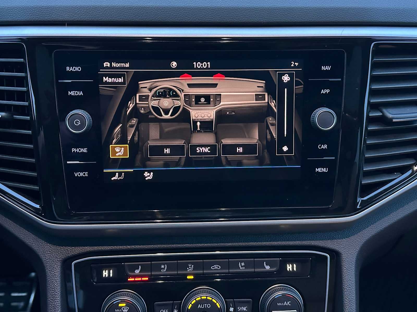 2023 Volkswagen Atlas Cross Sport 3.6L V6 SEL Premium R-Line