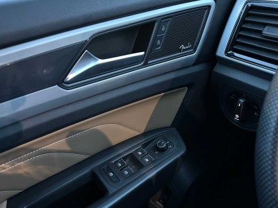 2023 Volkswagen Atlas Cross Sport 3.6L V6 SEL Premium R-Line