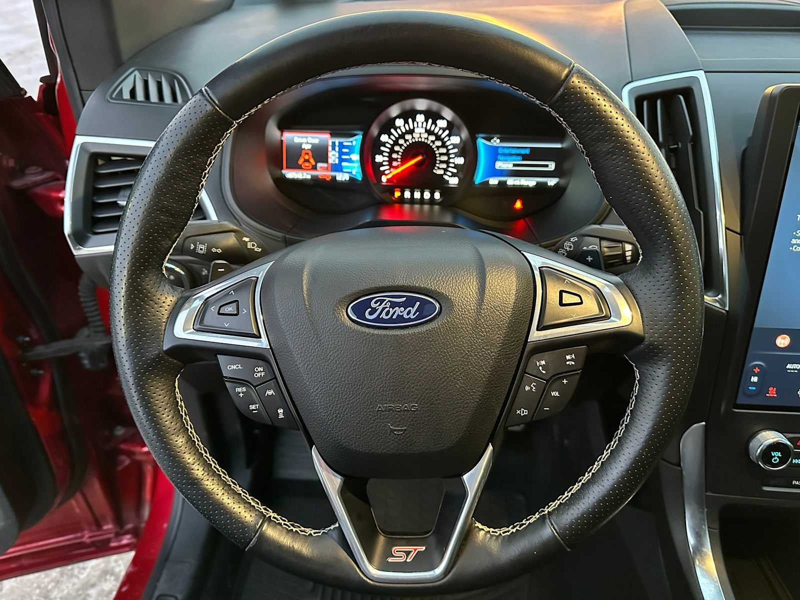2022 Ford Edge ST