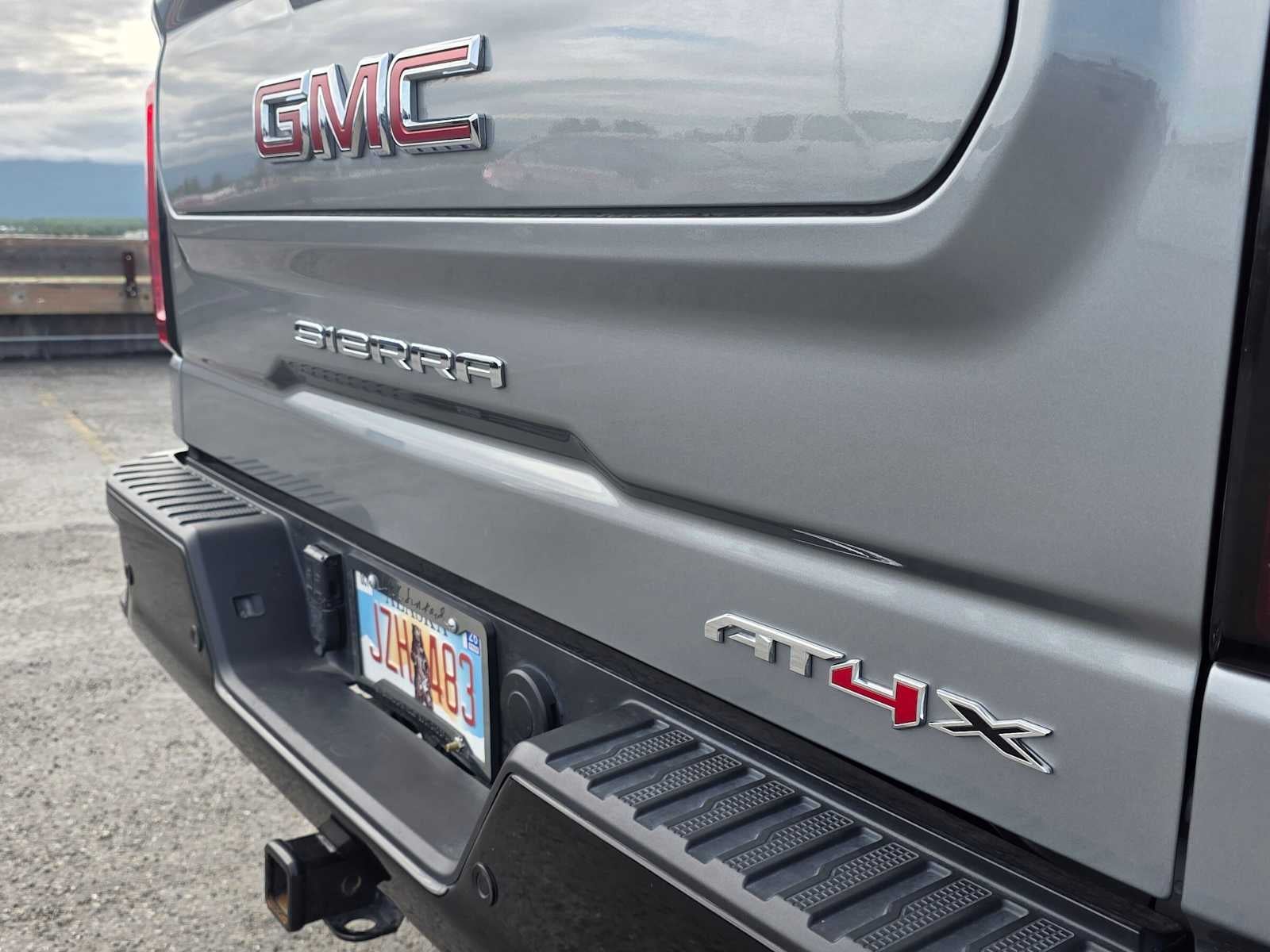 2024 GMC Sierra 1500 AT4X