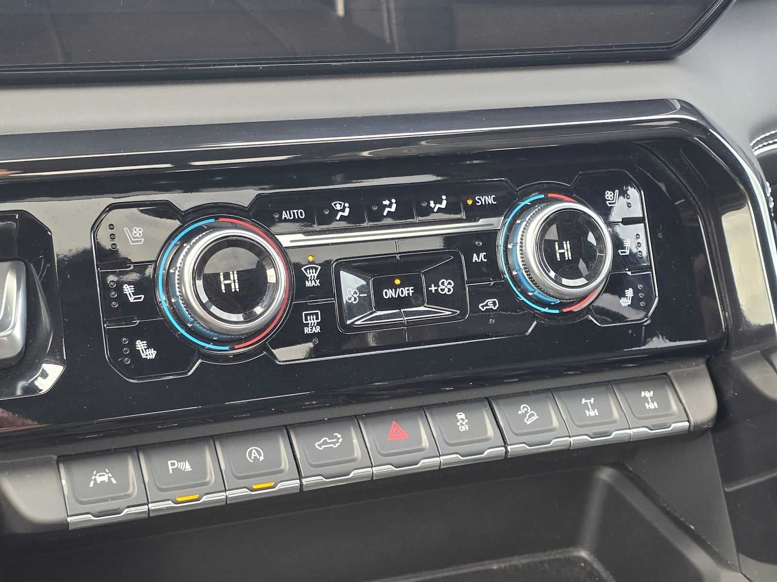2024 GMC Sierra 1500 AT4X