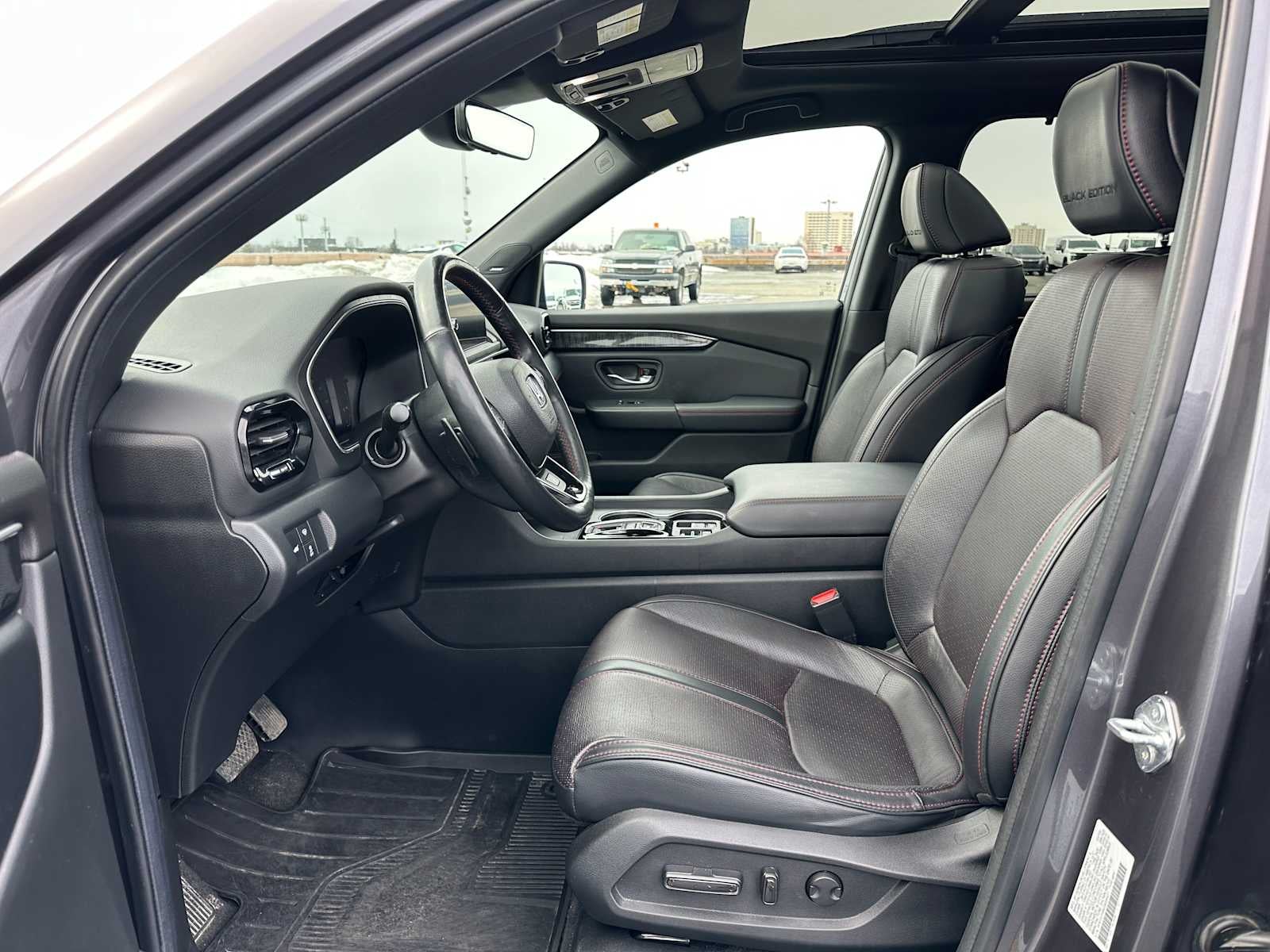 2025 Honda Pilot Black Edition