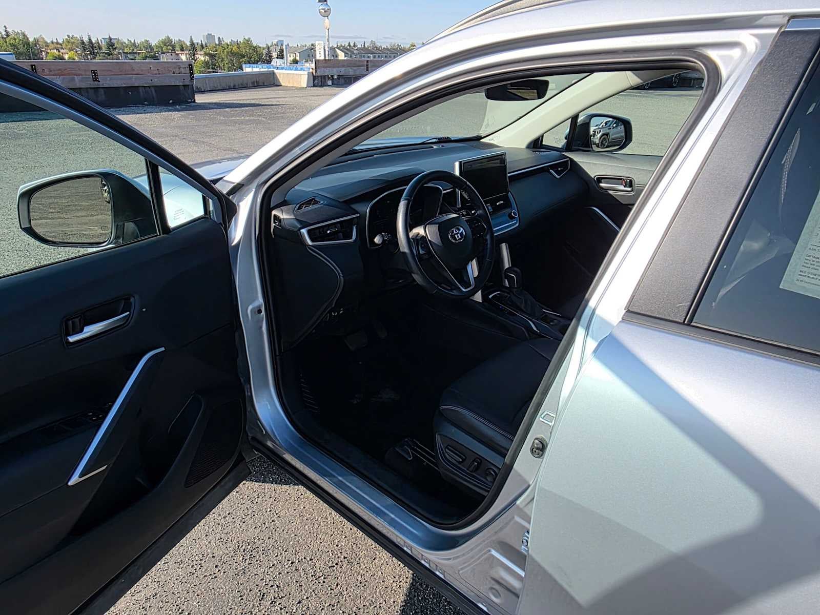 2023 Toyota Corolla Cross XLE