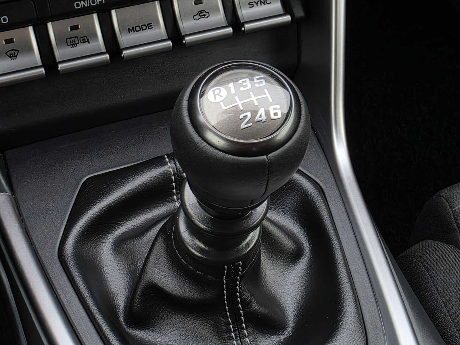 2023 Toyota GR86 2DR MT