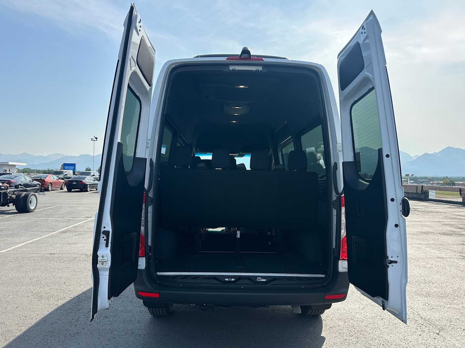 2024 Mercedes-Benz Sprinter Passenger Van 2500 STANDARD ROO