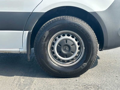 2024 Mercedes-Benz Sprinter Passenger Van 2500 STANDARD ROO